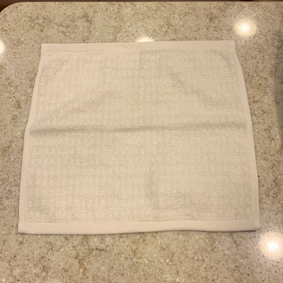 NWOT Tommy Bahama North Pacific Washcloths in Dune Color - Set of 8 - Picture 5 of 7